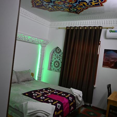 Khiva Tosh Darvoza & Trip Service Zewnętrze zdjęcie