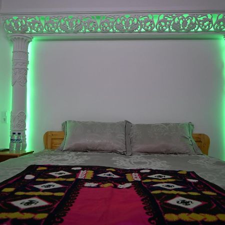 Khiva Tosh Darvoza & Trip Service Zewnętrze zdjęcie