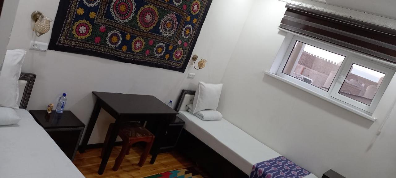 Khiva Tosh Darvoza & Trip Service Zewnętrze zdjęcie